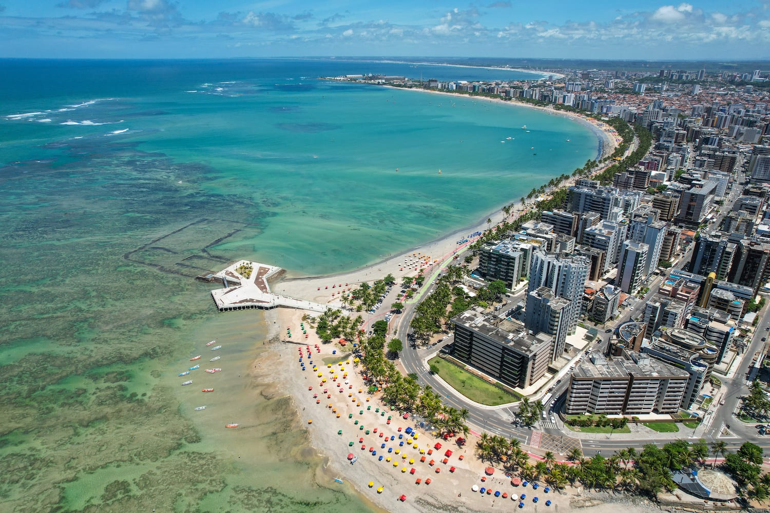 Vista aérea da orla de Maceió, Alagoas